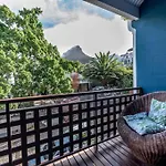 Stylish Heritage House In Trendy Tamboerskloof
