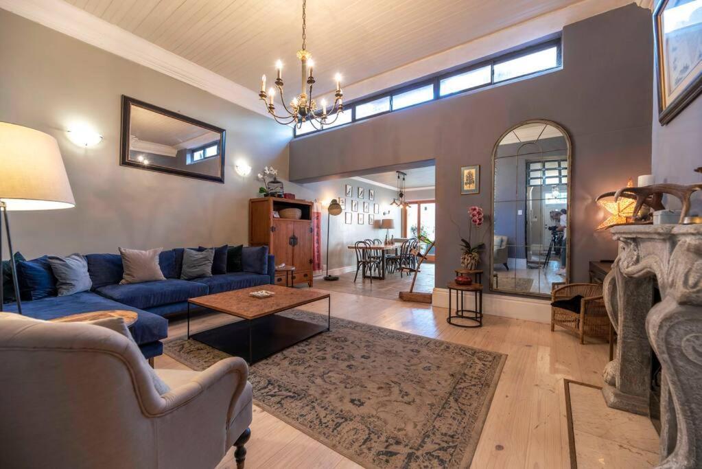 Stylish Heritage House In Trendy Tamboerskloof