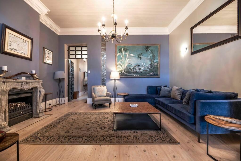 Stylish Heritage House In Trendy Tamboerskloof * Cape Town