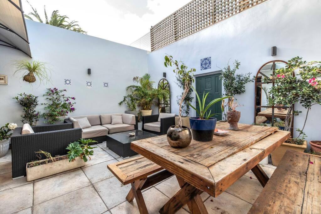 Stylish Heritage House In Trendy Tamboerskloof *